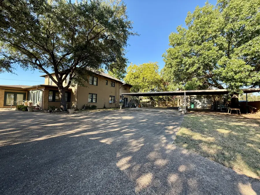 203b N Rockwall Avenue, Terrell, TX 75160 - #3