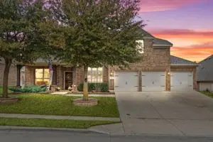 6017 Westgate Drive, Fort Worth, TX 76179