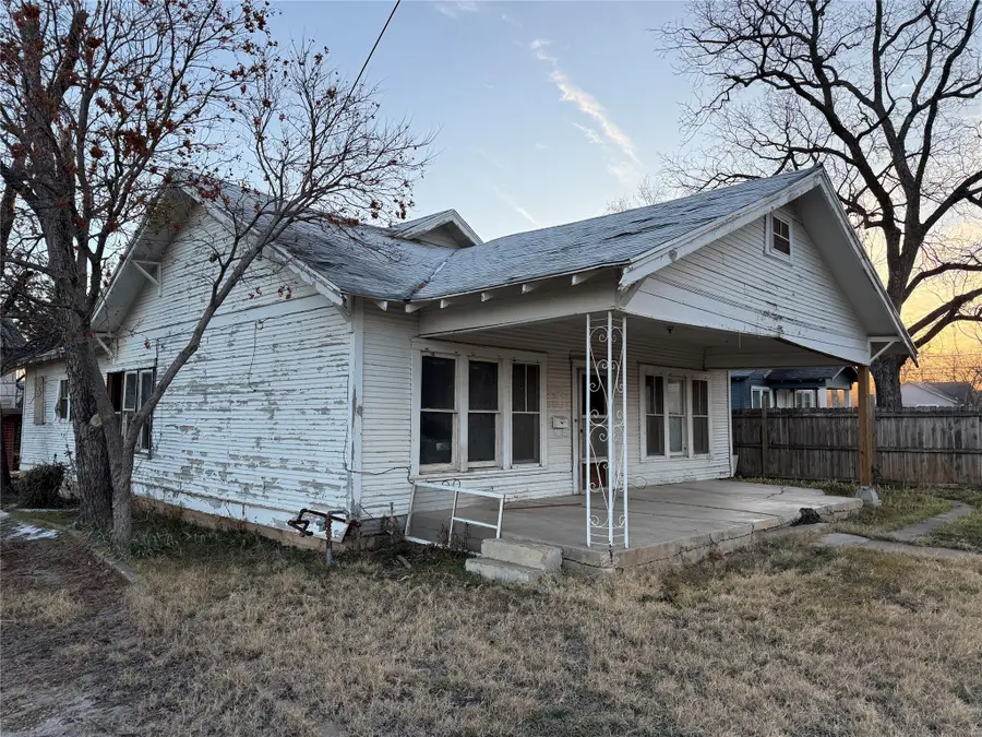 602 5th Street, Brownwood, TX 76801 - #3