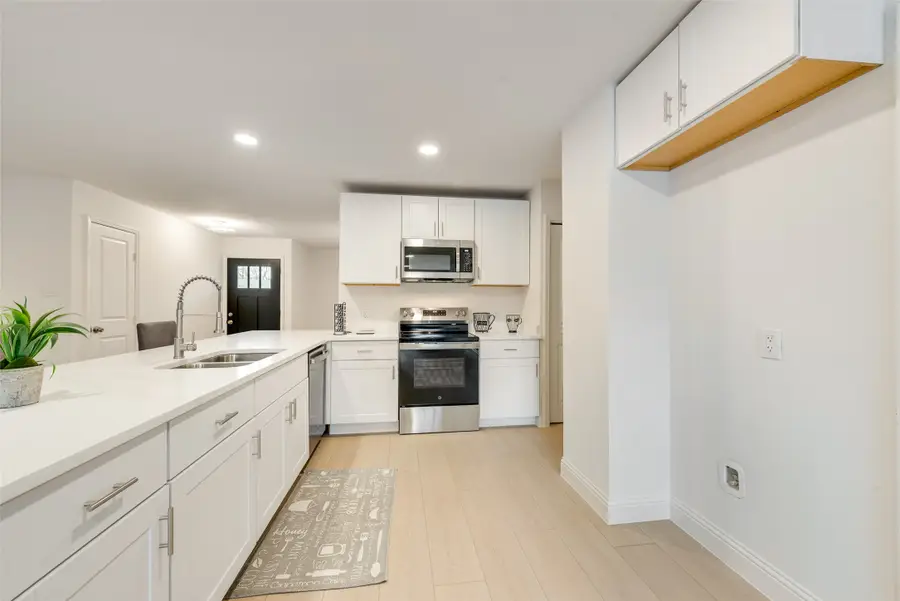 5645 Comer Drive, Fort Worth, TX 76134 - Image #3