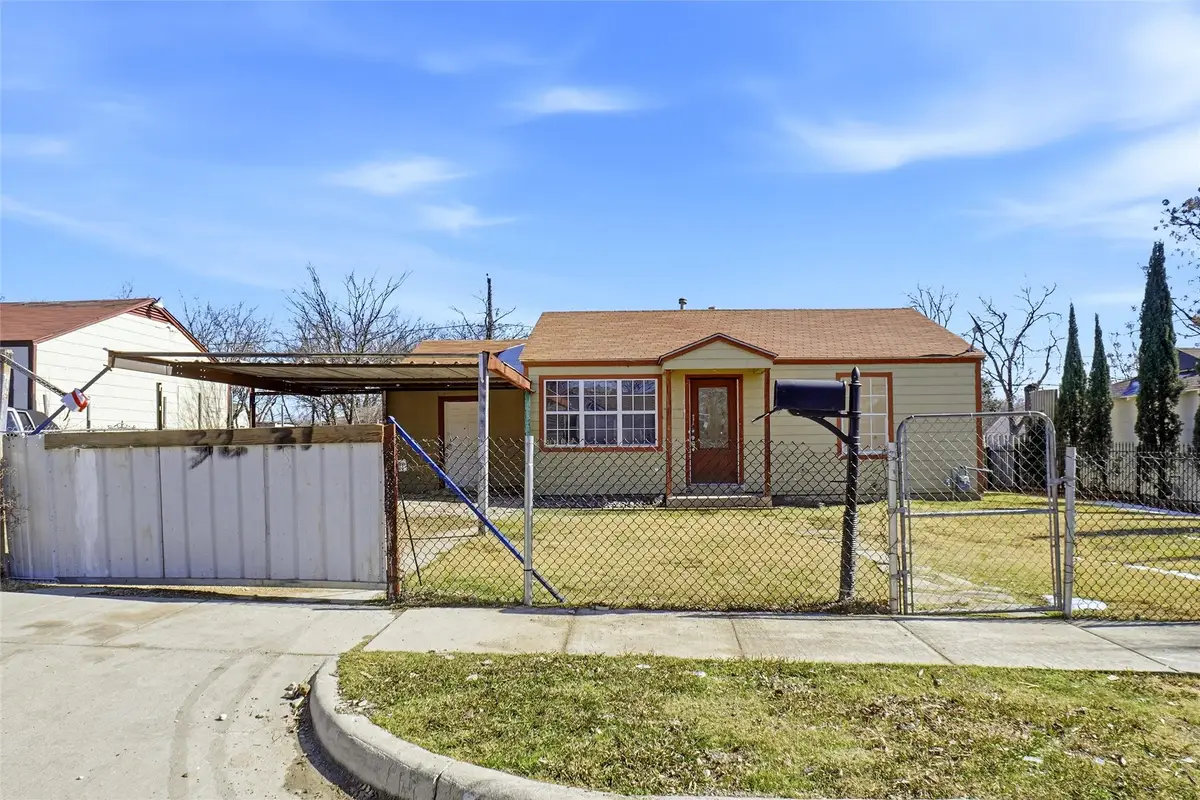 3221 Schieffer Avenue, Fort Worth, TX 76110 - Image #1