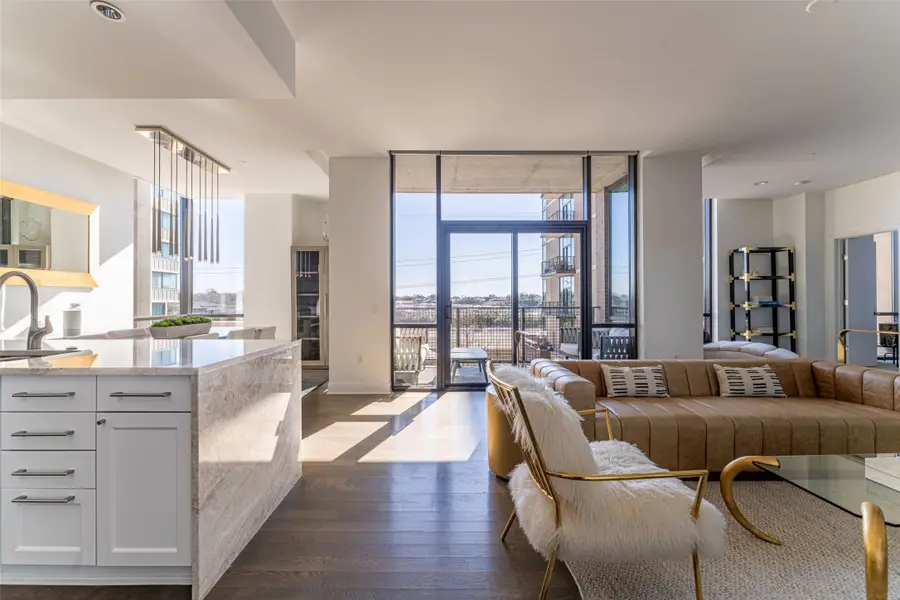 5656 N Central Expressway #400, Dallas, TX 75206 - #2