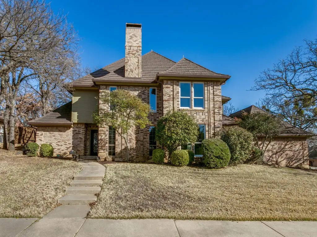 2400 Summit View Drive, Bedford, TX 76021 - #1