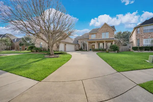 6777 Island Drive, Grand Prairie, TX 75054