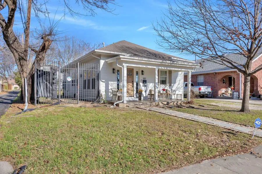 302 S Saint Mary Avenue, Dallas, TX 75214 - #2