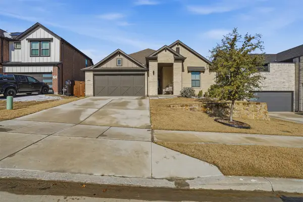 10516 Enchanted Rock Way, Fort Worth, TX 76126