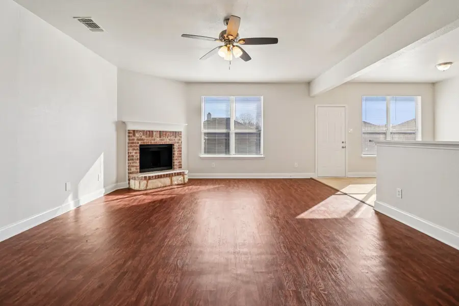 916 Sherry Lane, Saginaw, TX 76179 - #2