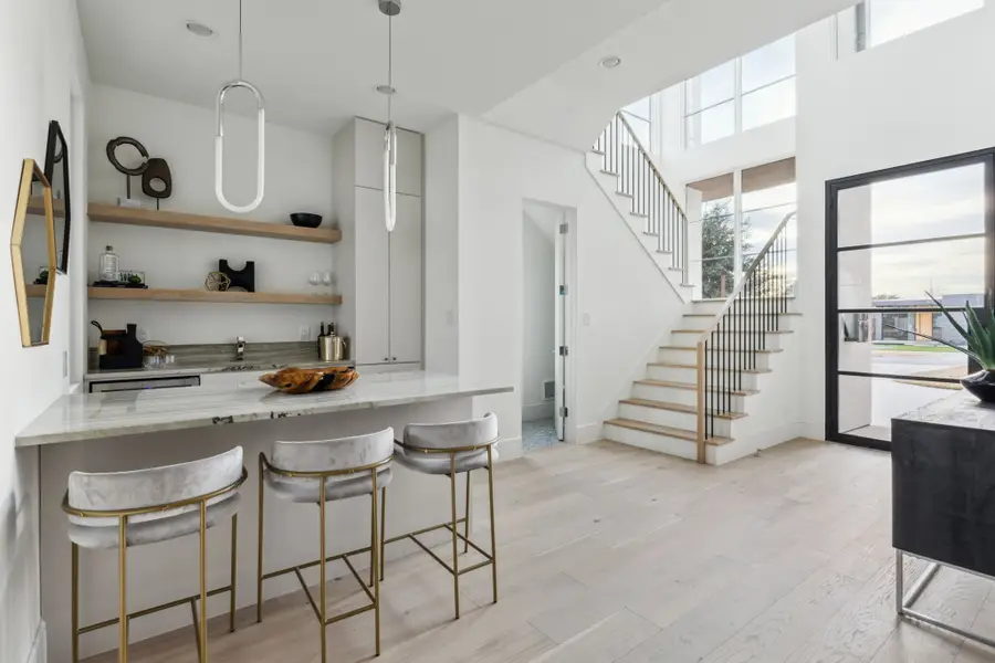 7526 Kenwell Street, Dallas, TX 75209 - #3