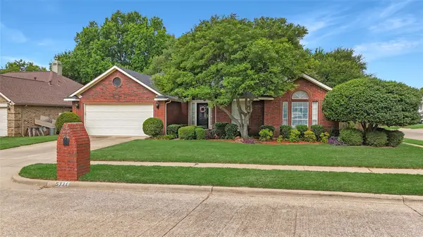 5321 Valleydale Drive, Flower Mound, TX 75028