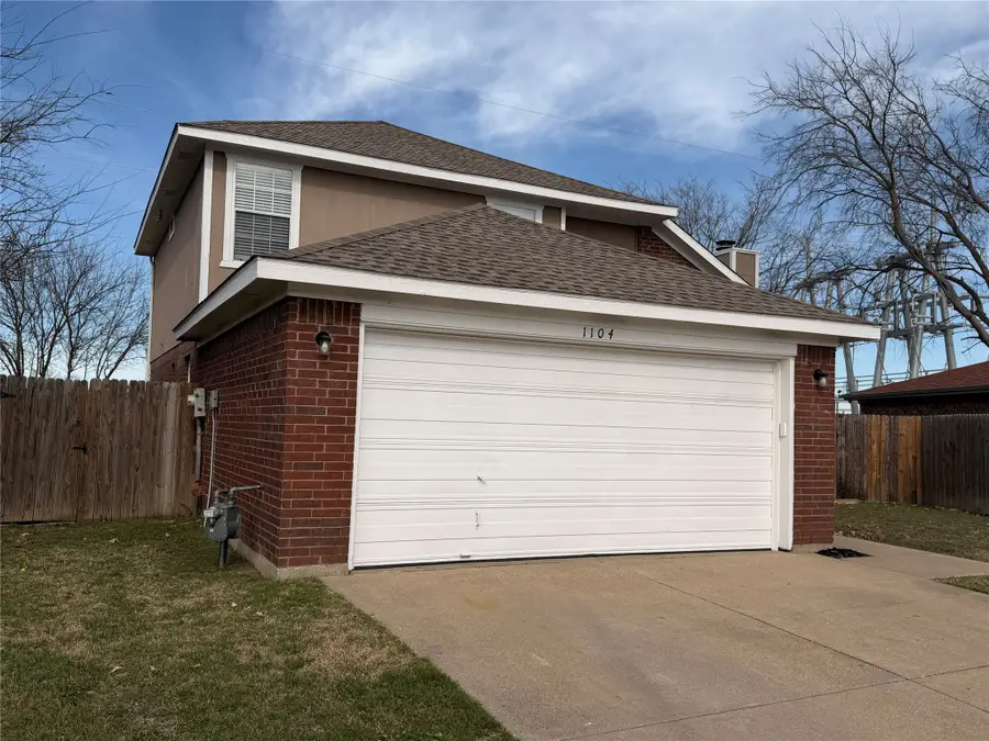 1104 Union Drive, Saginaw, TX 76131 - Image #2