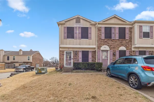 621 Carriagehouse Lane #9F, Garland, TX 75040
