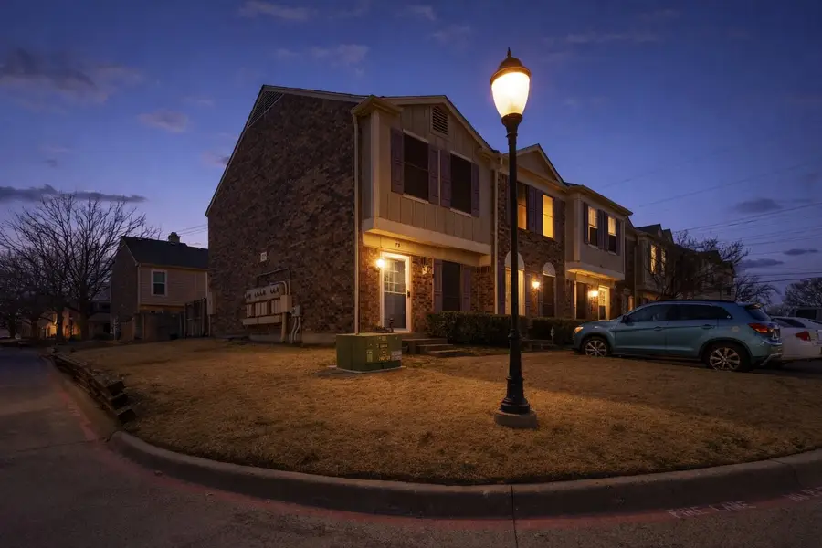 621 Carriagehouse Lane #9F, Garland, TX 75040 - #2