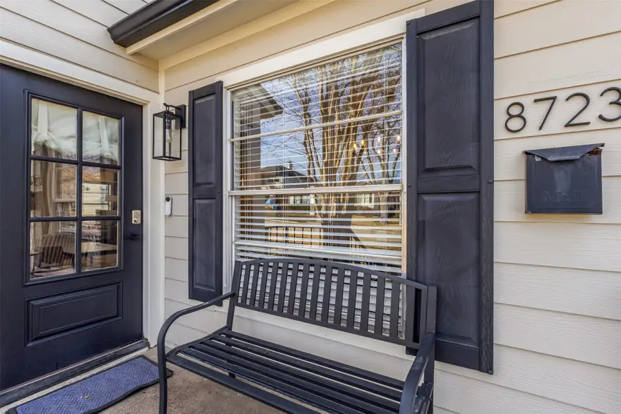 8723 Glencrest Lane, Dallas, TX 75209 - Image #2