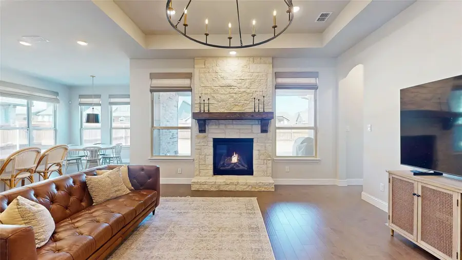 817 Fallbrook Avenue, Denton, TX 76210 - #2