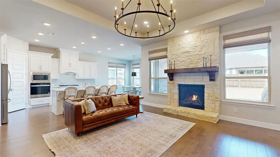 817 Fallbrook Avenue, Denton, TX 76210 - #3