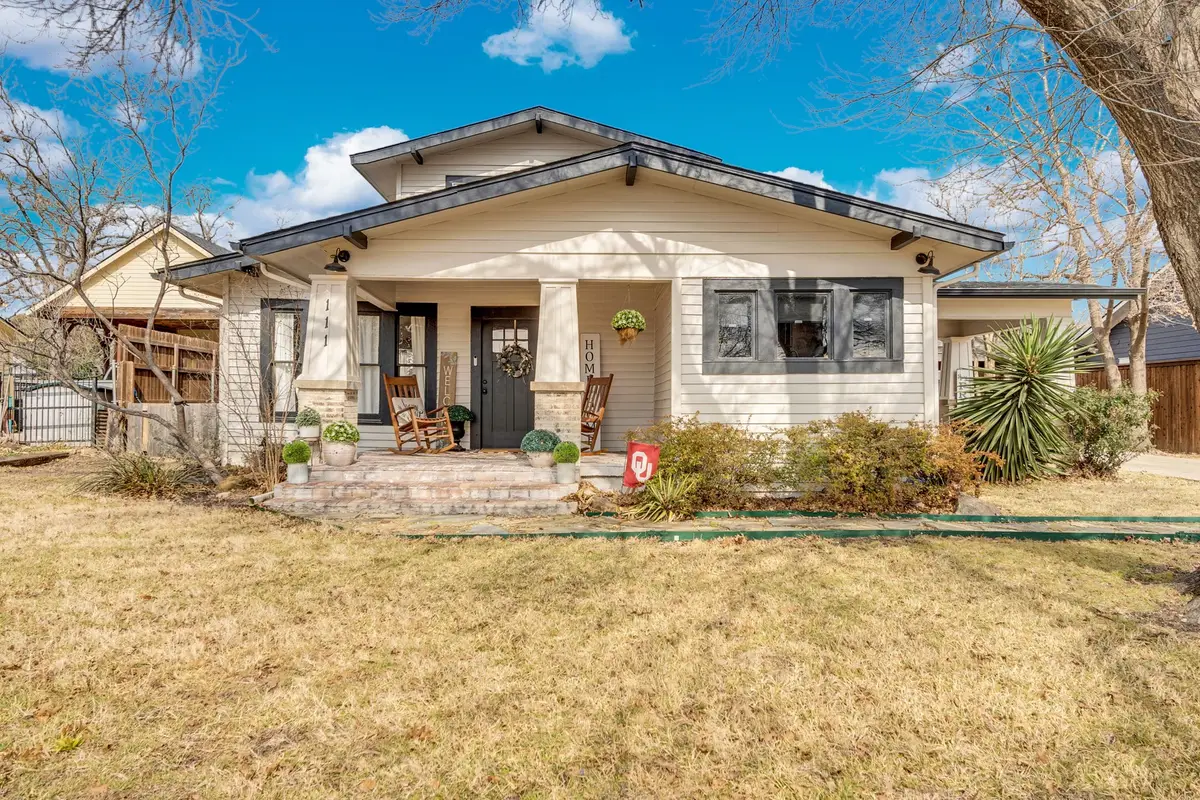 111 Mckenzie Street, Waxahachie, TX 75165 - Image #1