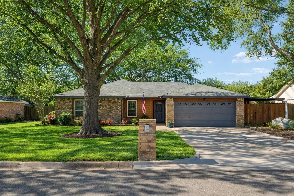 7301 Windcrest Lane, North Richland Hills, TX 76182 - Image #1