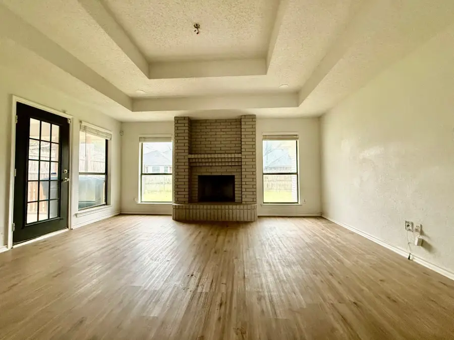 1921 Ashley Drive, Fort Worth, TX 76134 - #2