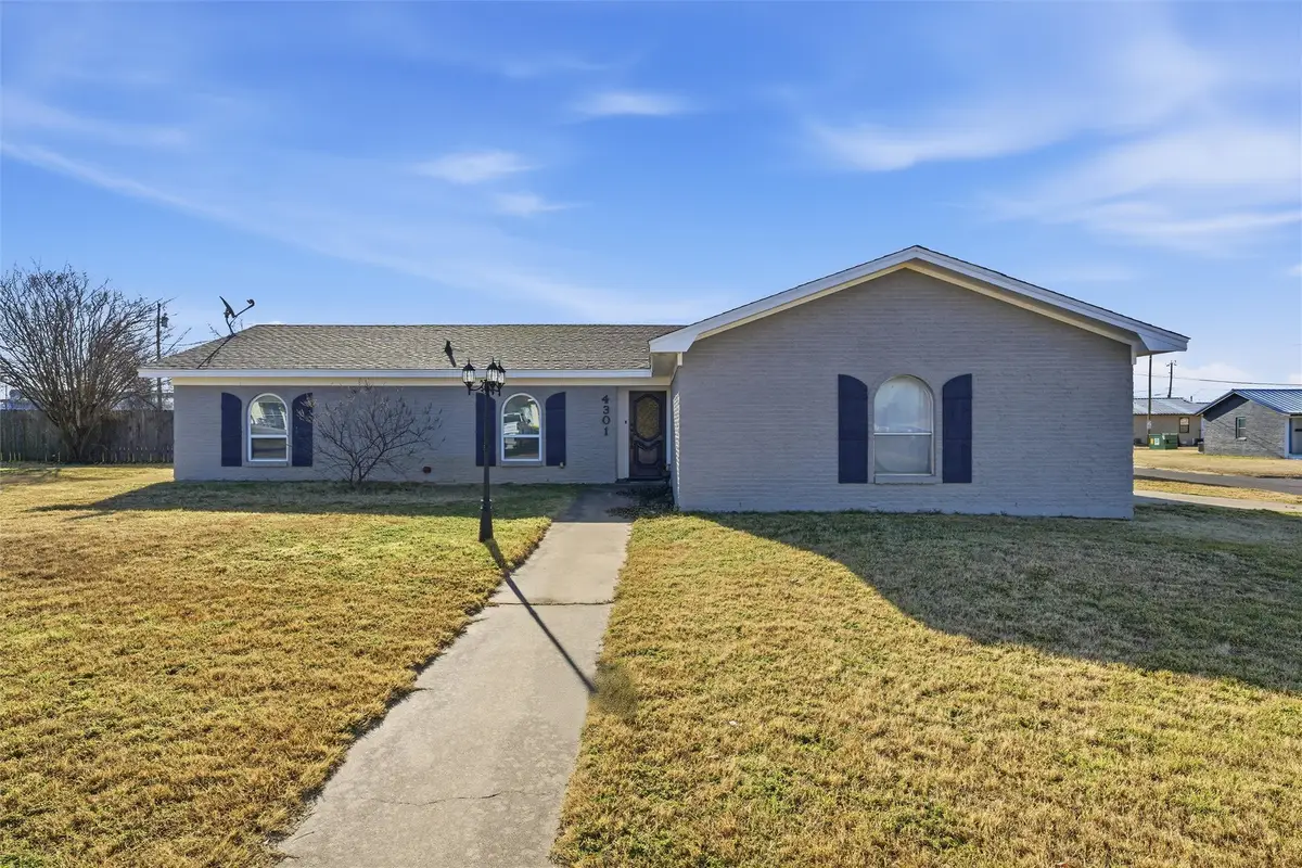 4301 Gram Lane, Bellmead, TX 76705 - #1
