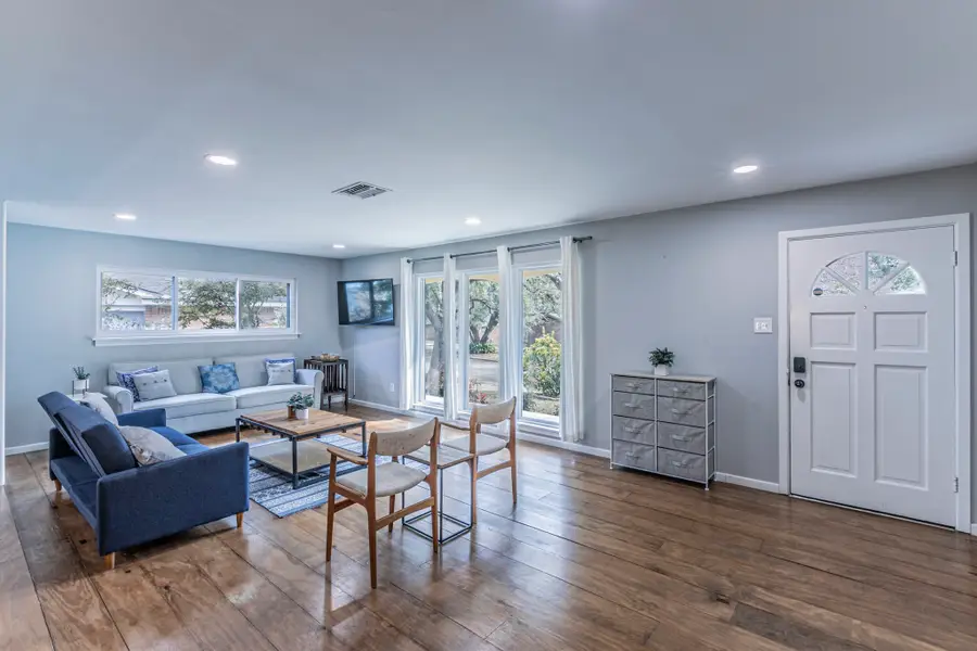 5729 Westlawn Drive, Waco, TX 76710 - Image #3