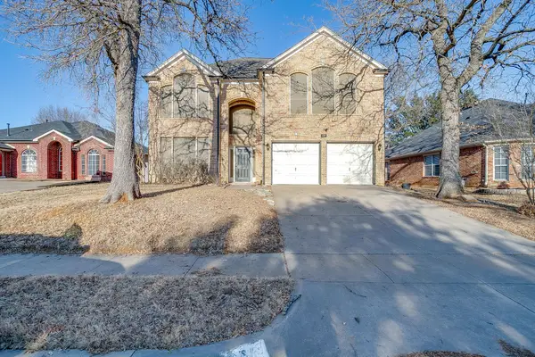 519 Deerwood Drive, Burleson, TX 76028