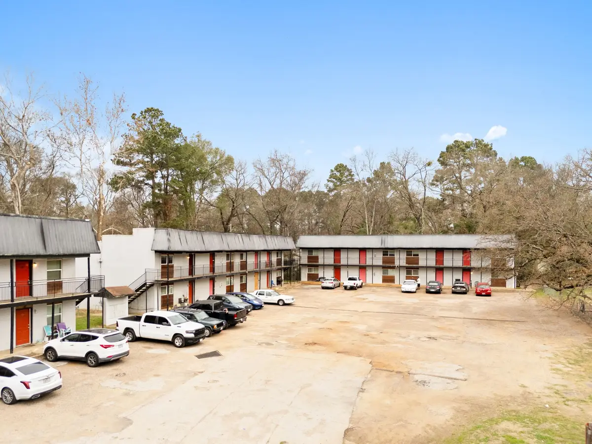 429 Johnson St, Longview, TX 75602 - #1