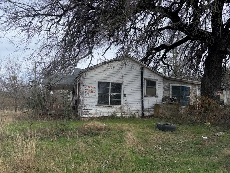 600 E Pierson Street, Hamilton, TX 76531 - #3