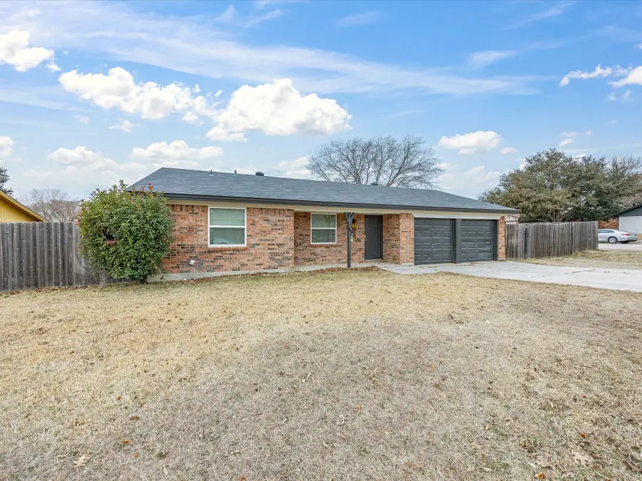 7621 Meadowbrook Drive, Watauga, TX 76148 - #2