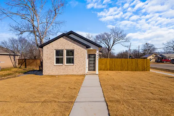 2621 College Street, Greenville, TX 75401