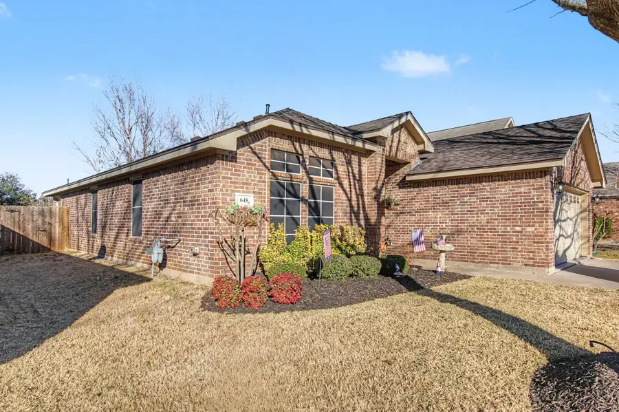 648 Handle Drive, Crowley, TX 76036 - Image #3