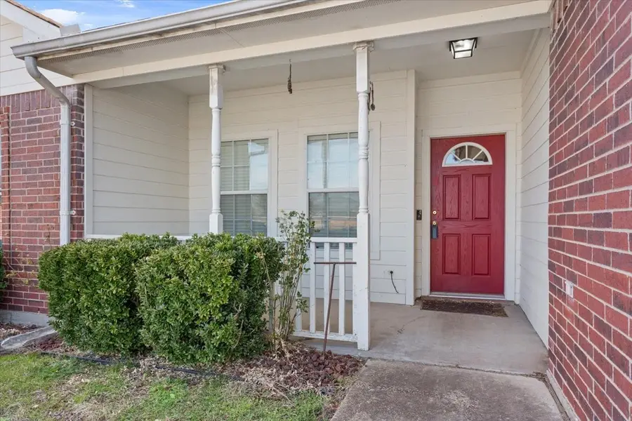 400 Wildcat Drive, Lacy Lakeview, TX 76705 - #2