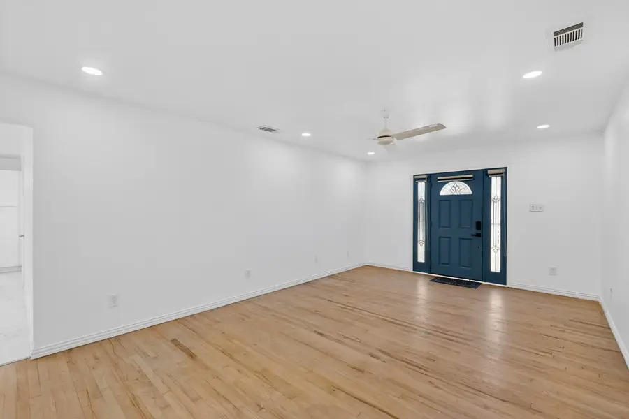 9526 Castlefield Drive, Dallas, TX 75227 - #3