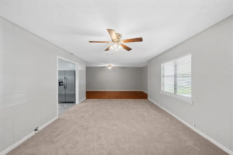 607 E Pine Street, West, TX 76691 - #3