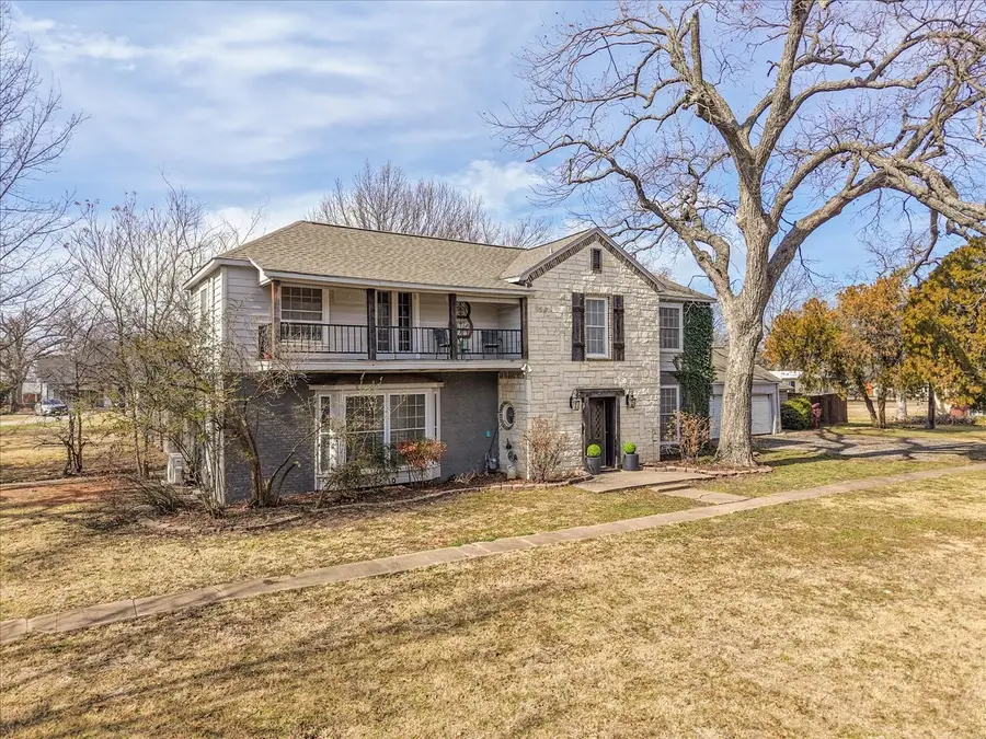 601 N Main Street, Leonard, TX 75452 - #2