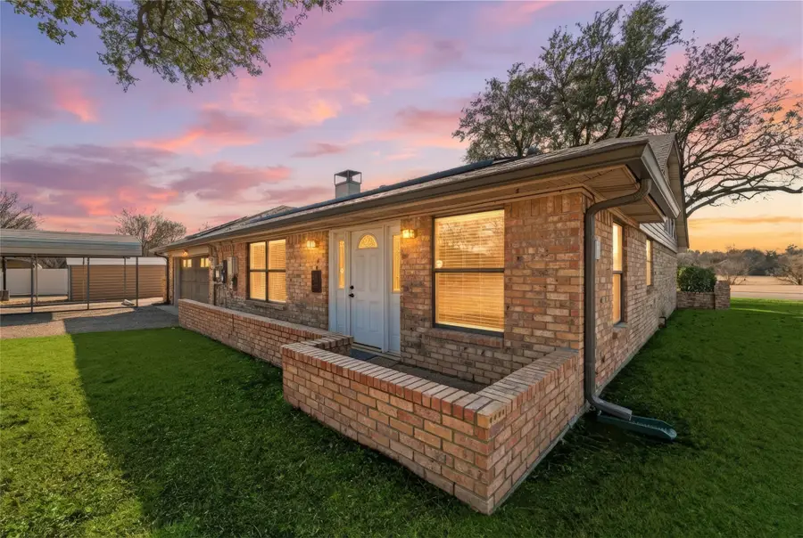 322 N Greenstone Lane, Duncanville, TX 75116 - #2