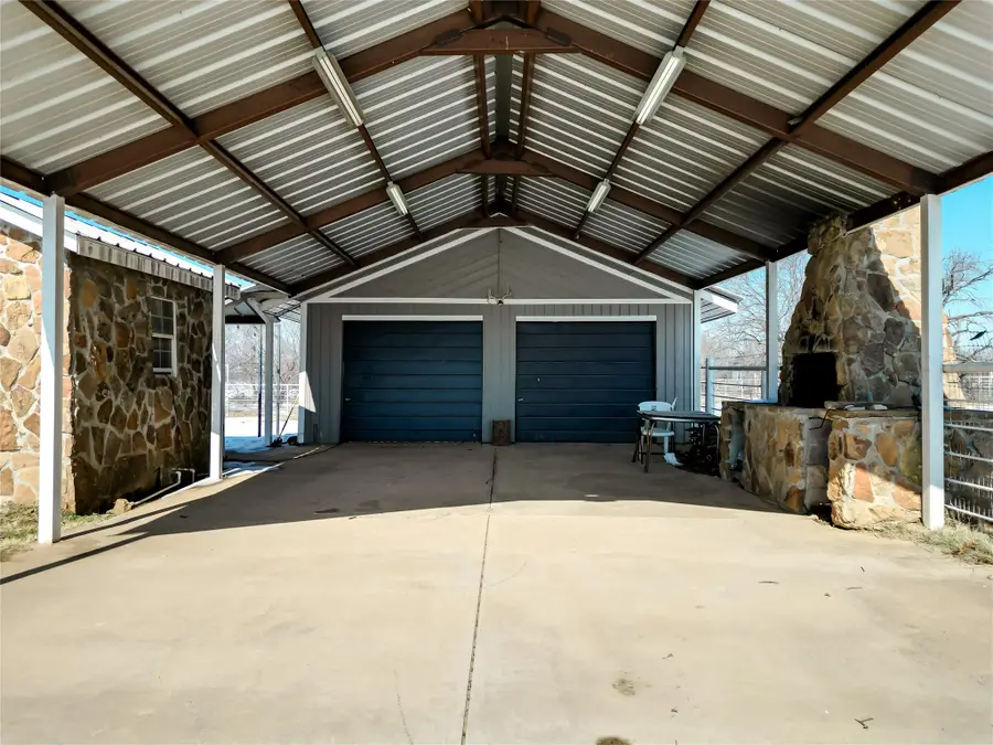 794 W Antelope Road, Windthorst, TX 76389 - #2