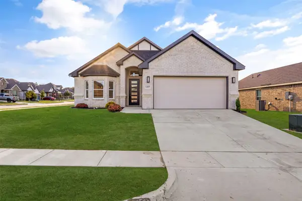 1357 Beach Drive, Pelican Bay, TX 76020