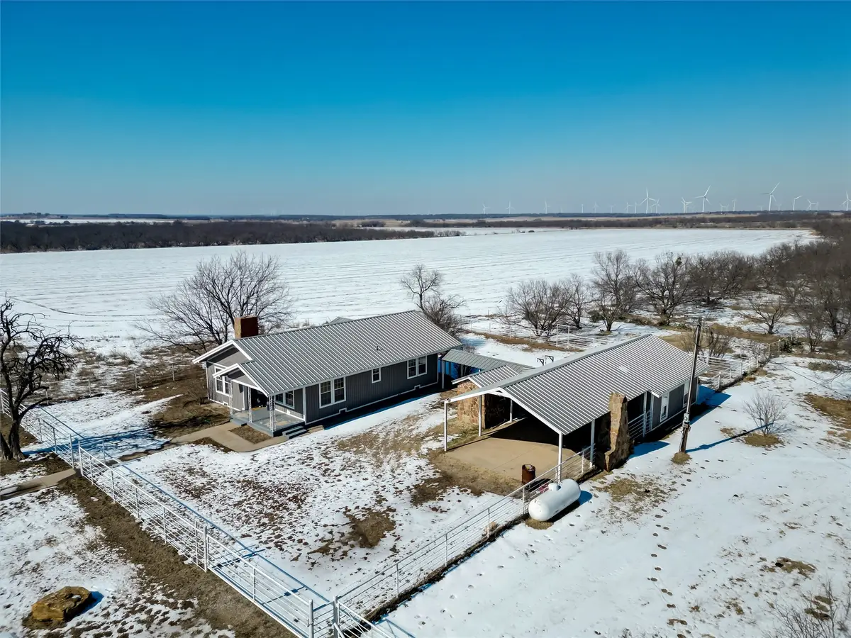 794 W Antelope Road #1, Windthorst, TX 76389 - #1