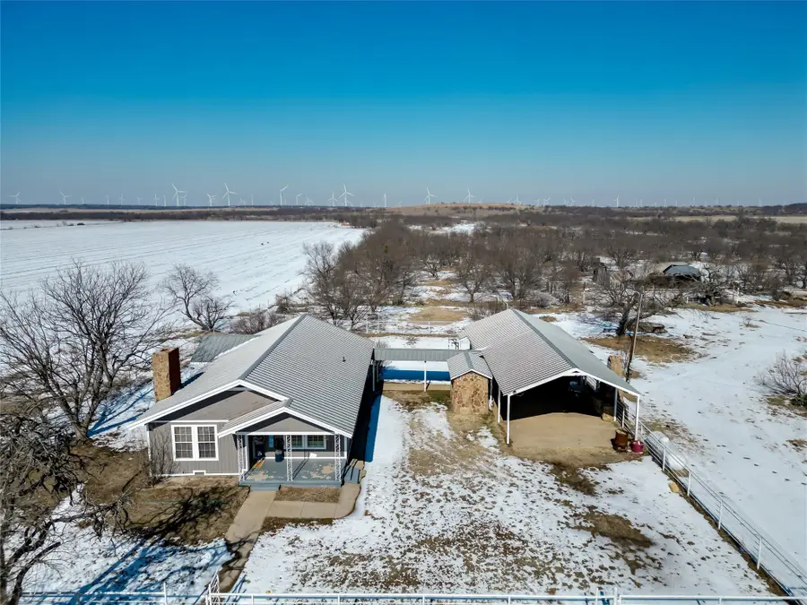 794 W Antelope Road #1, Windthorst, TX 76389 - #2