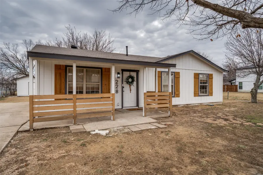 228 E Park Street, Little Elm, TX 75068 - Image #3
