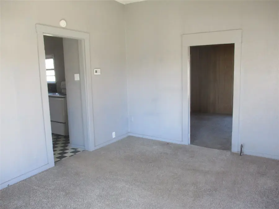 406 N Daugherty, Eastland, TX 76448 - #2