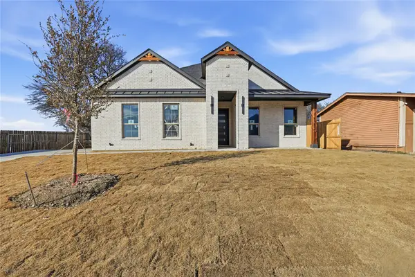 6112 Yeary Street, Lake Worth, TX 76135