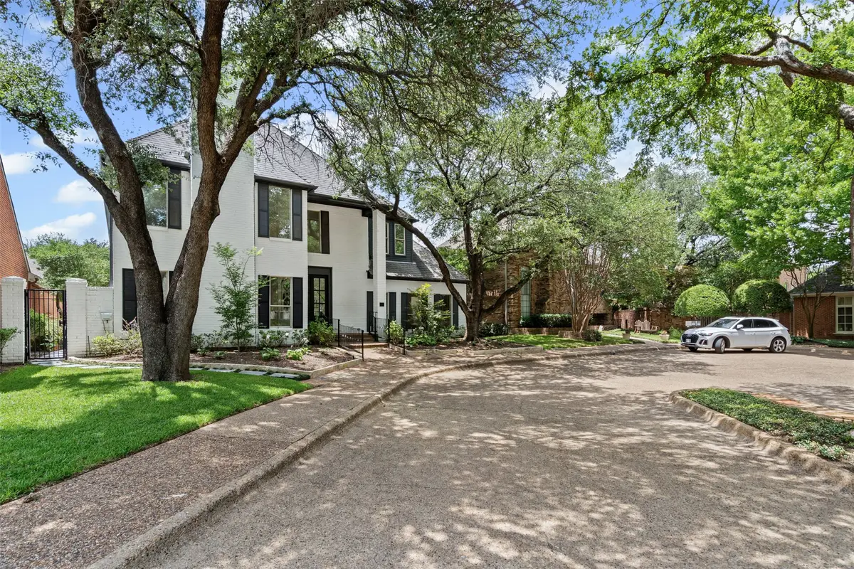 2 Parliament Place, Dallas, TX 75225 - #1