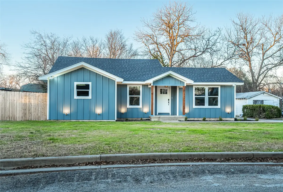 1019 E Walnut Street, Hillsboro, TX 76645 - #1