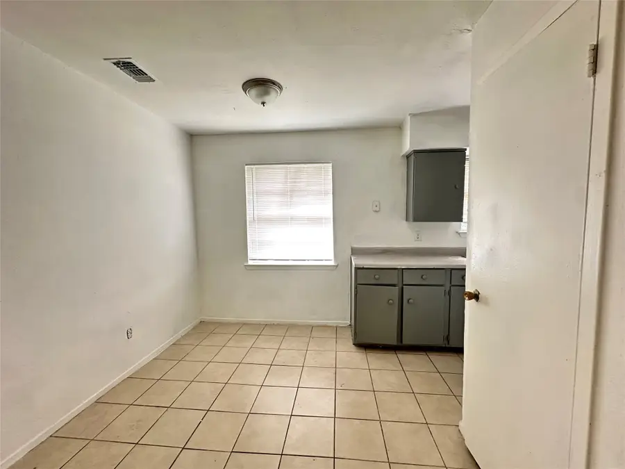 4916 Mcdougal Street, Greenville, TX 75401 - #3