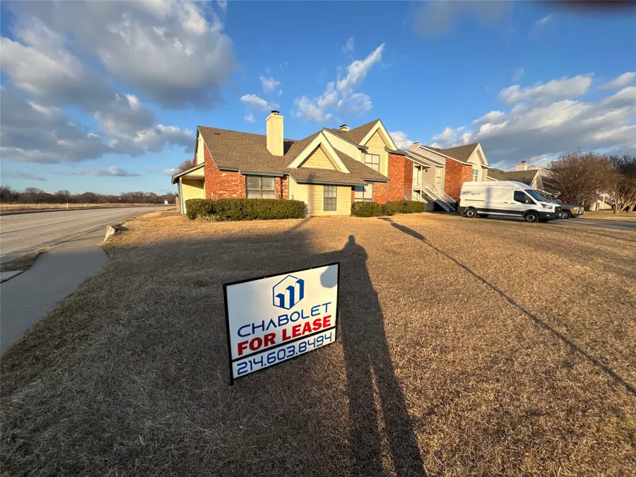 7401 Bogart Drive, North Richland Hills, TX 76180 - Image #2