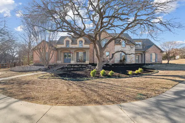 8229 Steeplechase Circle, Argyle, TX 76226