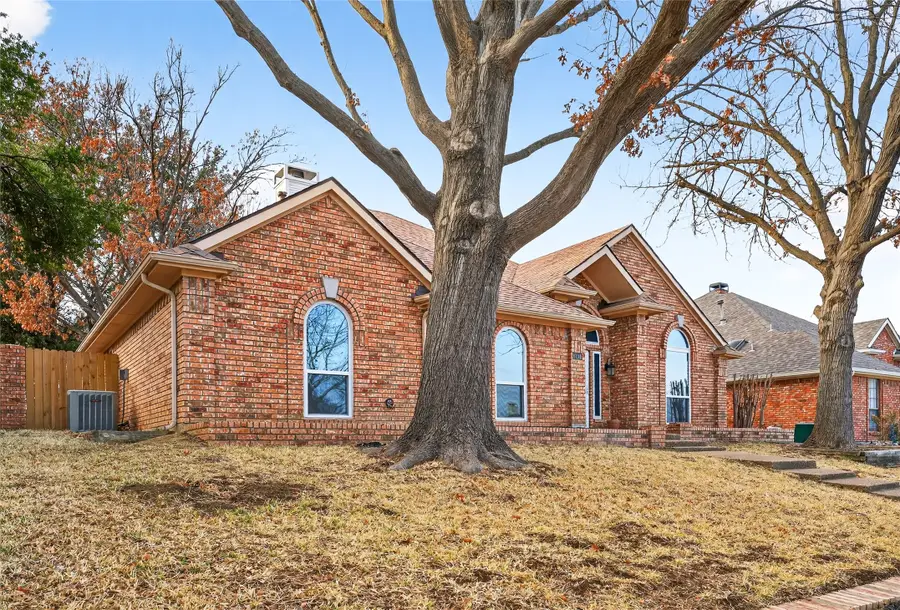 1316 Royal Palm Lane, Carrollton, TX 75007 - Image #3