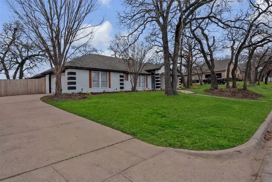 400 Baldwin Drive, Joshua, TX 76058 - #3