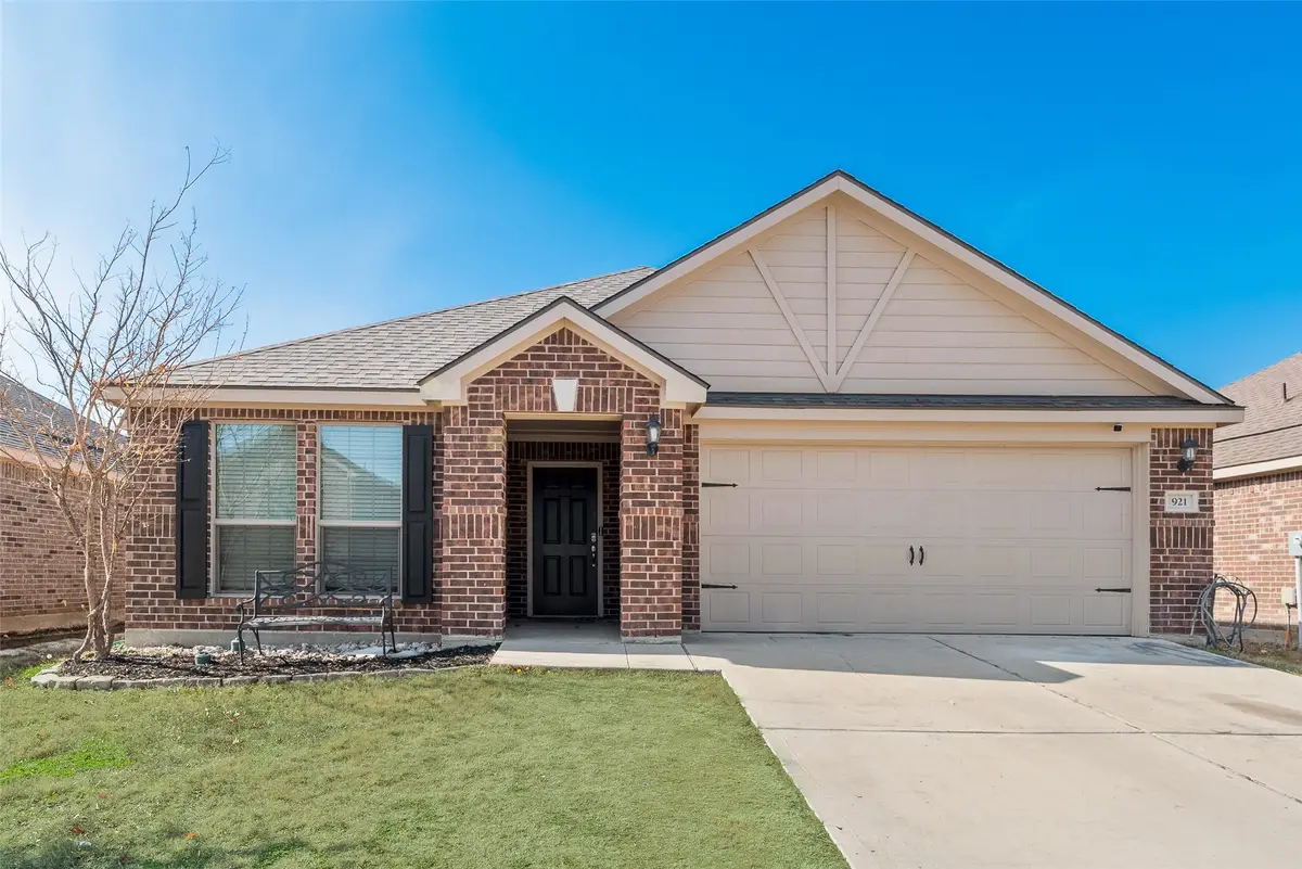 921 First Street, Sanger, TX 76266 - #1